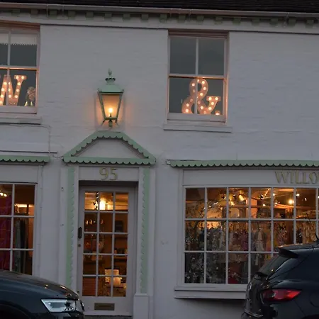 Relax With The Whole Family At The Cosy Cottage - Business Rates Available Please Enquire Marlborough Exterior foto