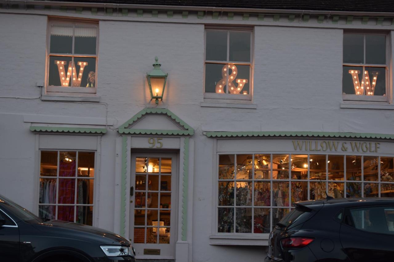 Relax With The Whole Family At The Cosy - Business Rates Available Please Enquire Holiday home *
